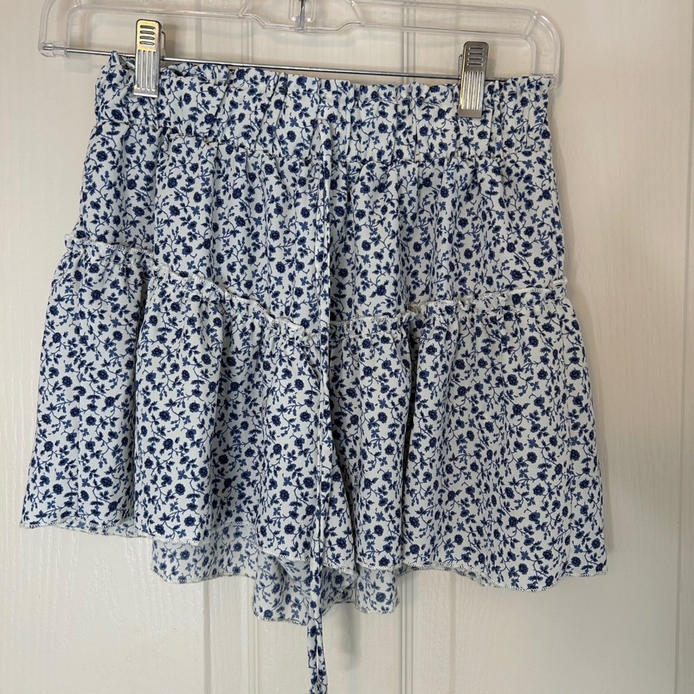 Altar'd State Blue Floral Print Tiered Ruffle Shorts Size S skort skirt